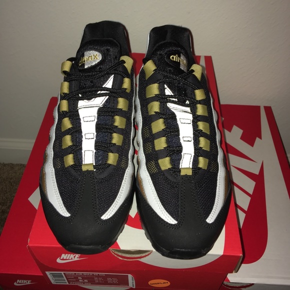 Last 2 Nike Air Max 95 OG Black Metallic Gold - Picture 5 of 8